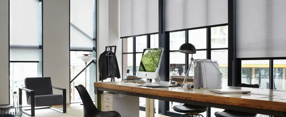 Cortinas Roller para empresas en Cusco